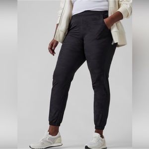 Brooklyn Camo Joggers- Athleta